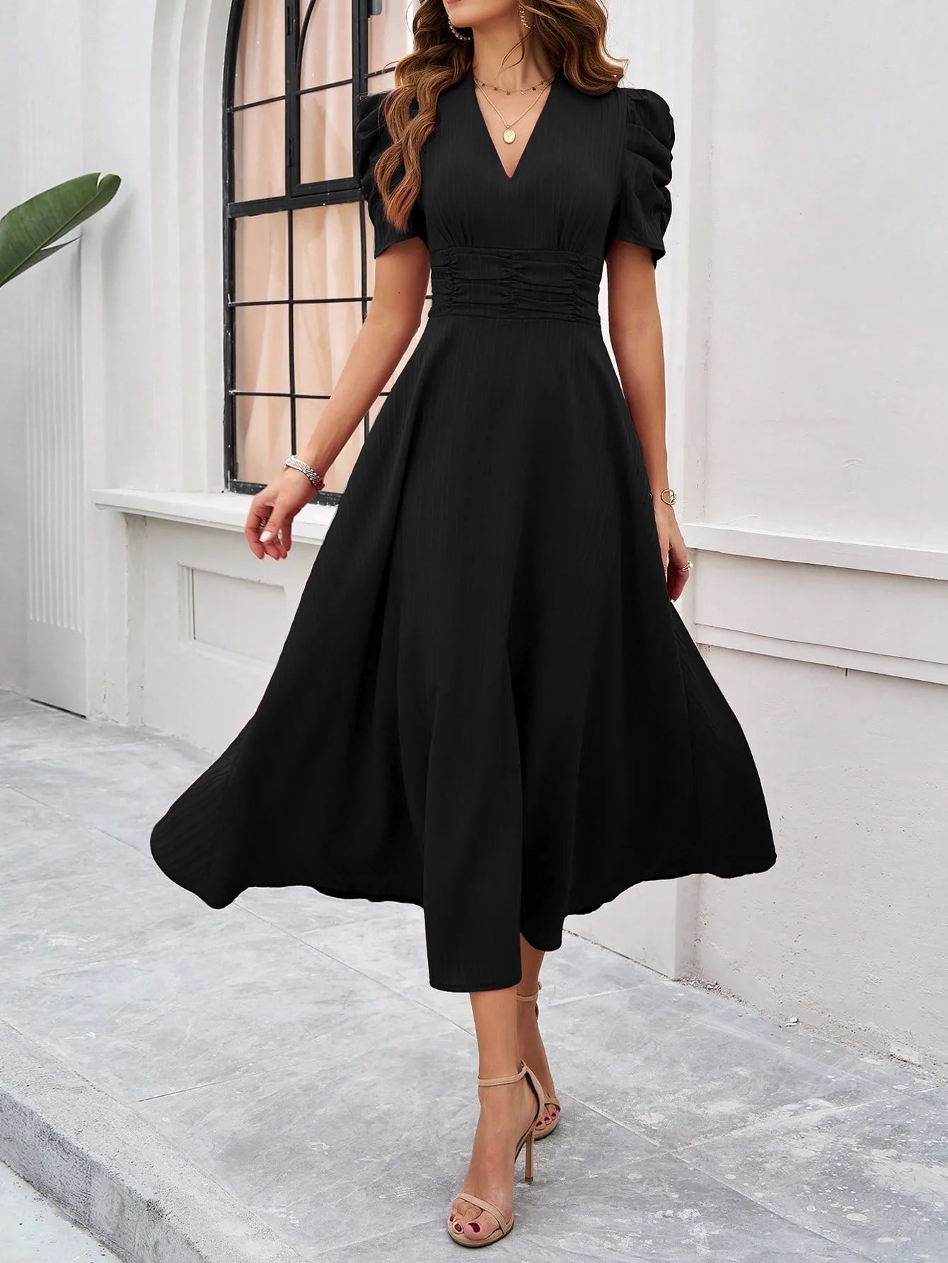 BLACK ELEGANT V-NECK PRINCESS DRESS