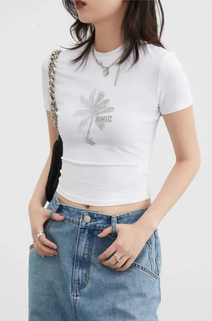 WHITE DIAMOND DECO FLORAL CROP TEE