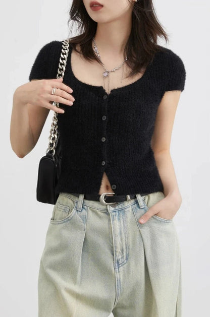 BLACK SQUARE NECK KNIT CARDIGAN