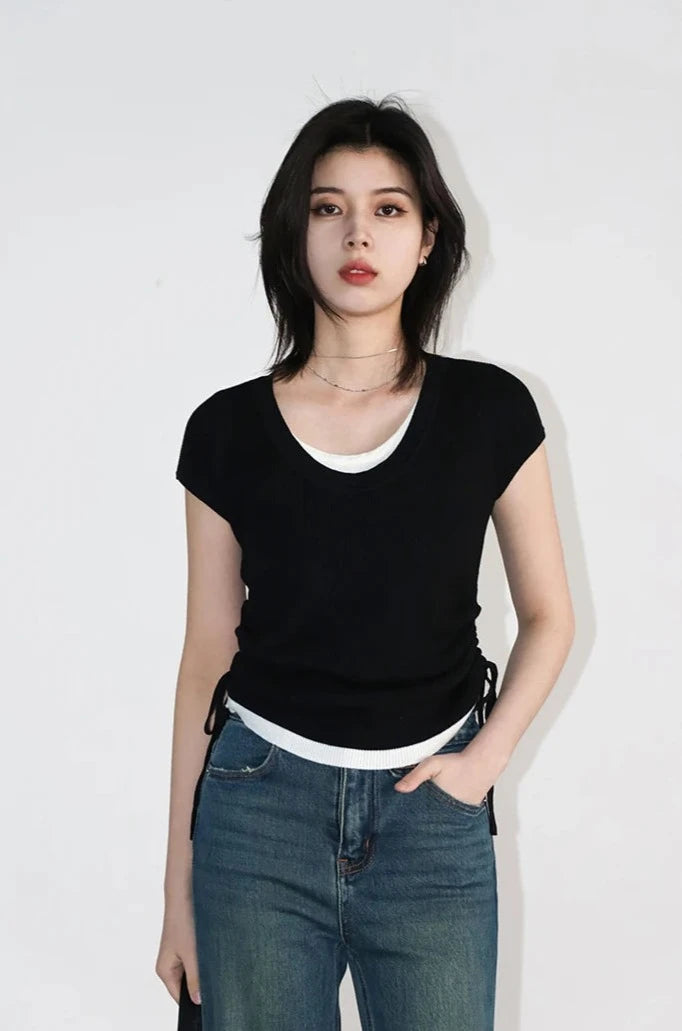 BLACK KNITTED PLEATED CASUAL TEE