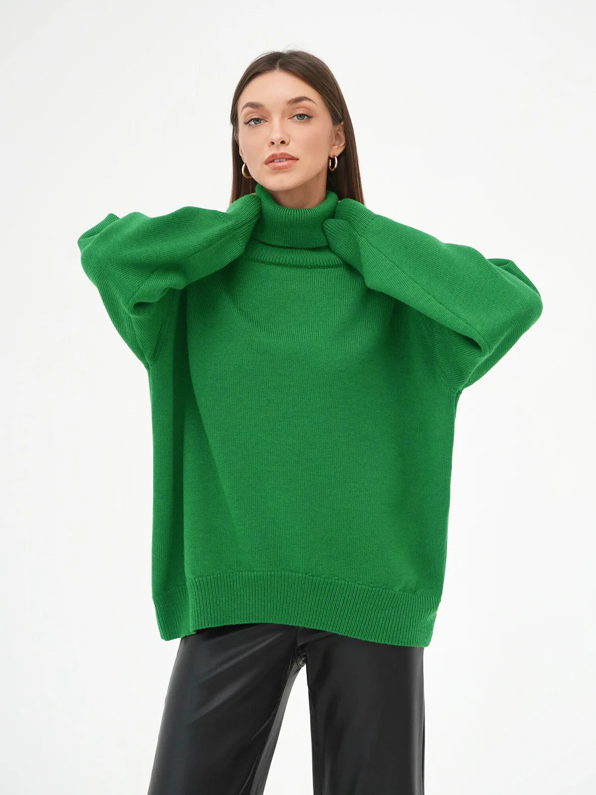 GREEN VERSATILE TURTLENECK PULLOVER