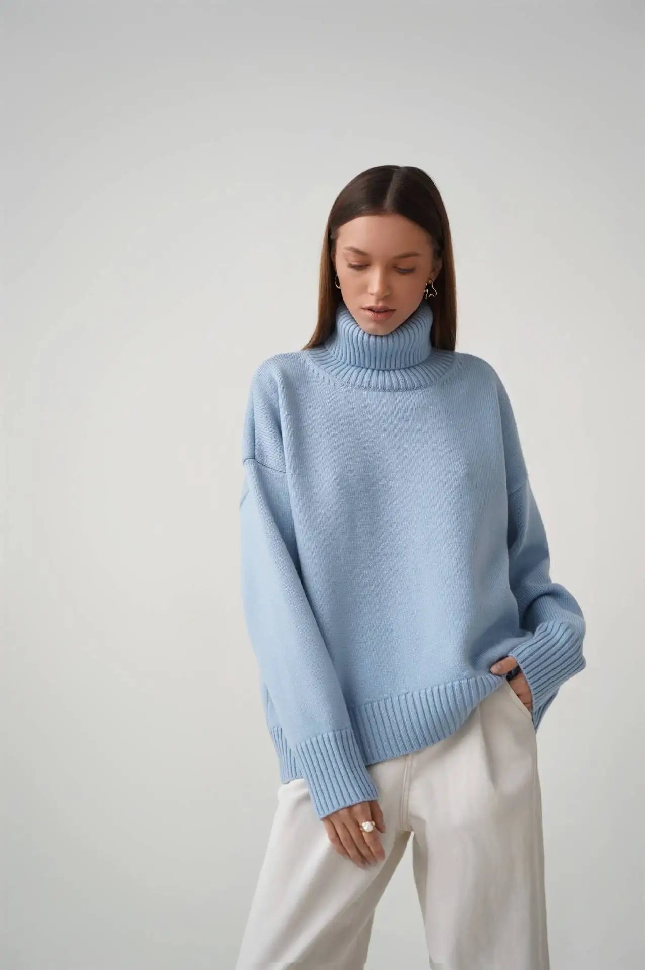 BLUE VERSATILE TURTLENECK PULLOVER