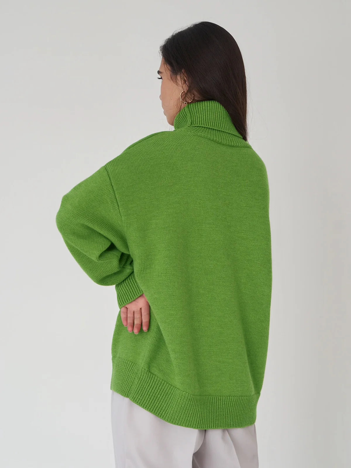 FRUIT GREEN VERSATILE TURTLENECK PULLOVER