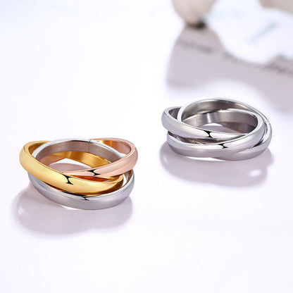 TRENDY INTERLOCKED RINGS