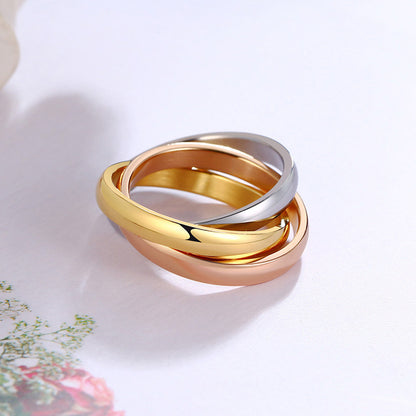 TRENDY INTERLOCKED RINGS