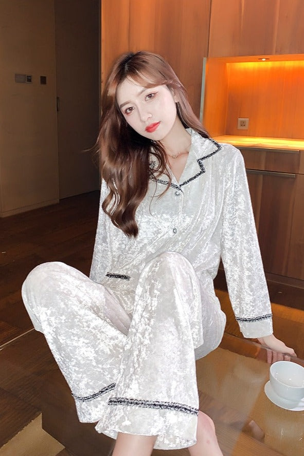 WHITE WARM PAJAMAS